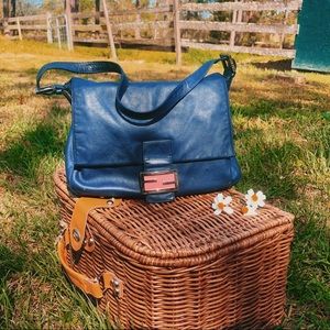 🦋🌸 FENDI BAGUETTE MAMA BAG NAVY + PINK AUTH🌸🦋